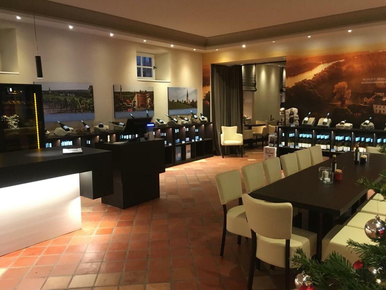 Bed and Breakfast Residenz Weingut Schloss Reinhartshausen Эльтвилле Экстерьер фото